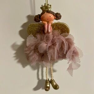 NWT CUSTOMIZED ORNAMENT. Please let me a comment if you want one.